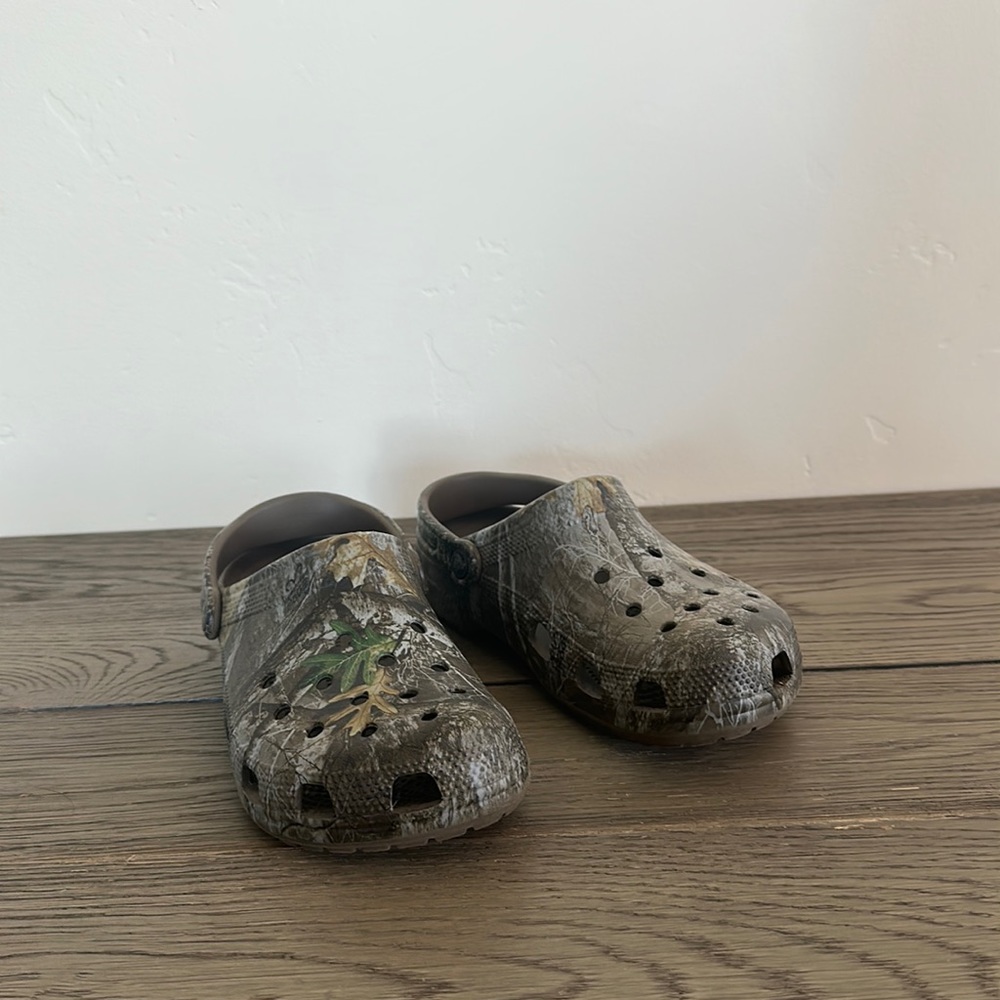 Camo croc